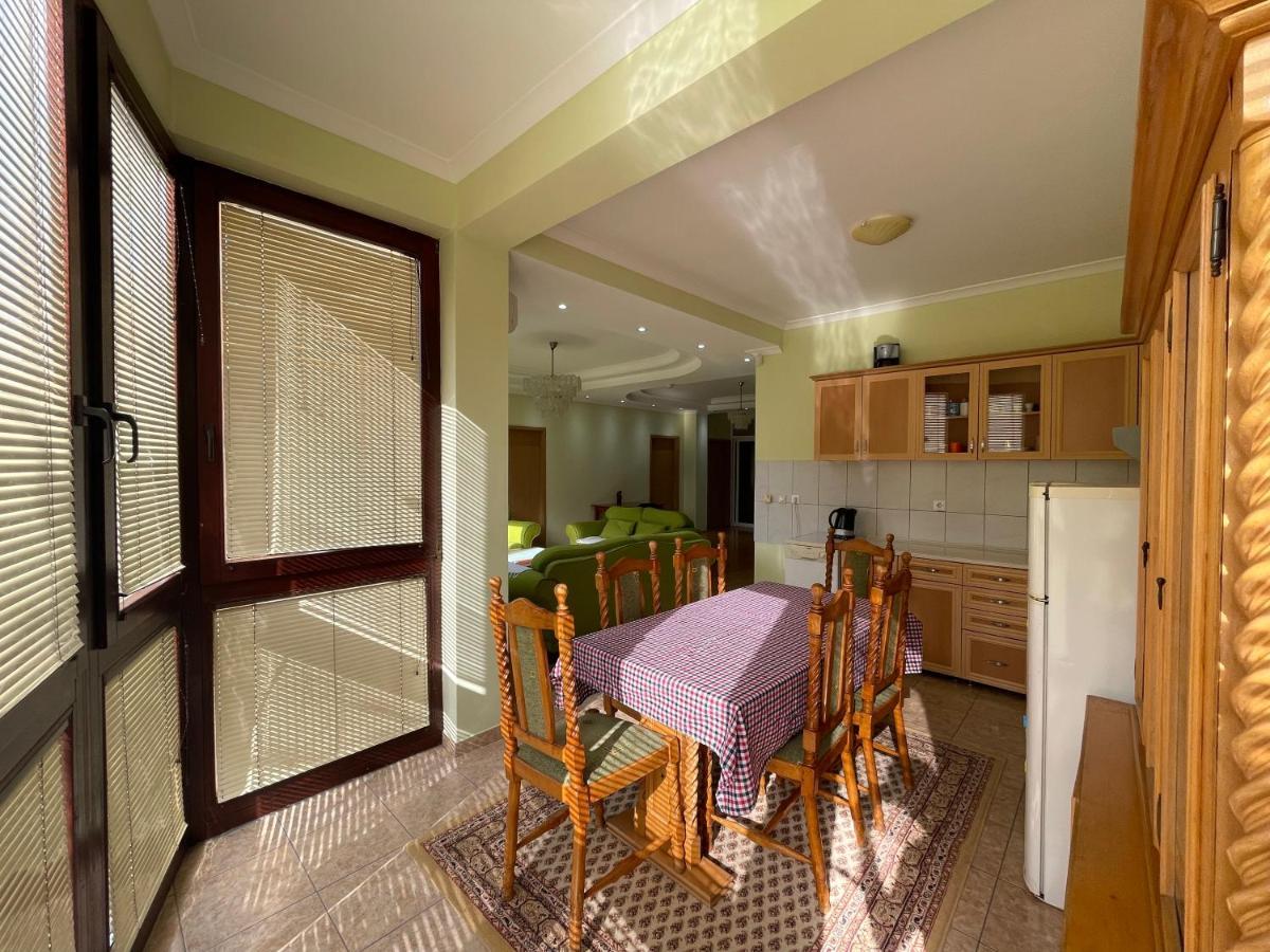 Huge Apartment With A Garden In The City Center Приштина Экстерьер фото